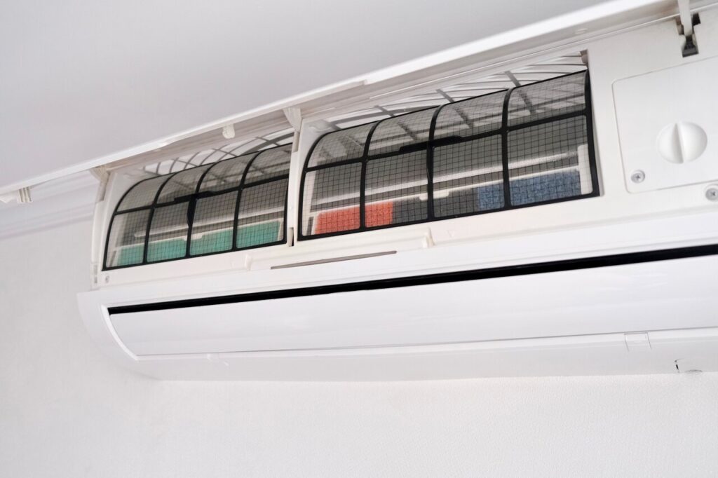 AC