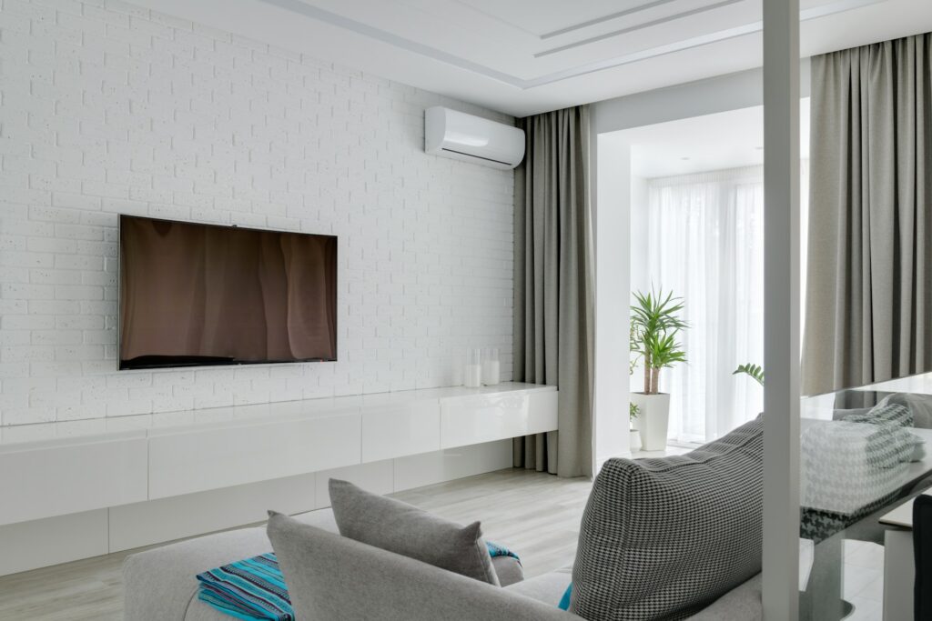 AC